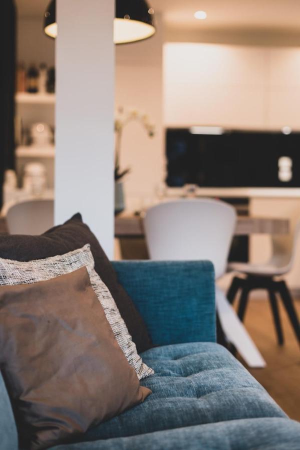 Les Sorbiers - Apartment 2 Bedrooms Top Floor - Parking & Terrace Annecy Buitenkant foto